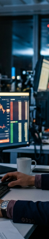 The traditional 9-to-5 banking day is officially dying, says Morgan Stanley execs